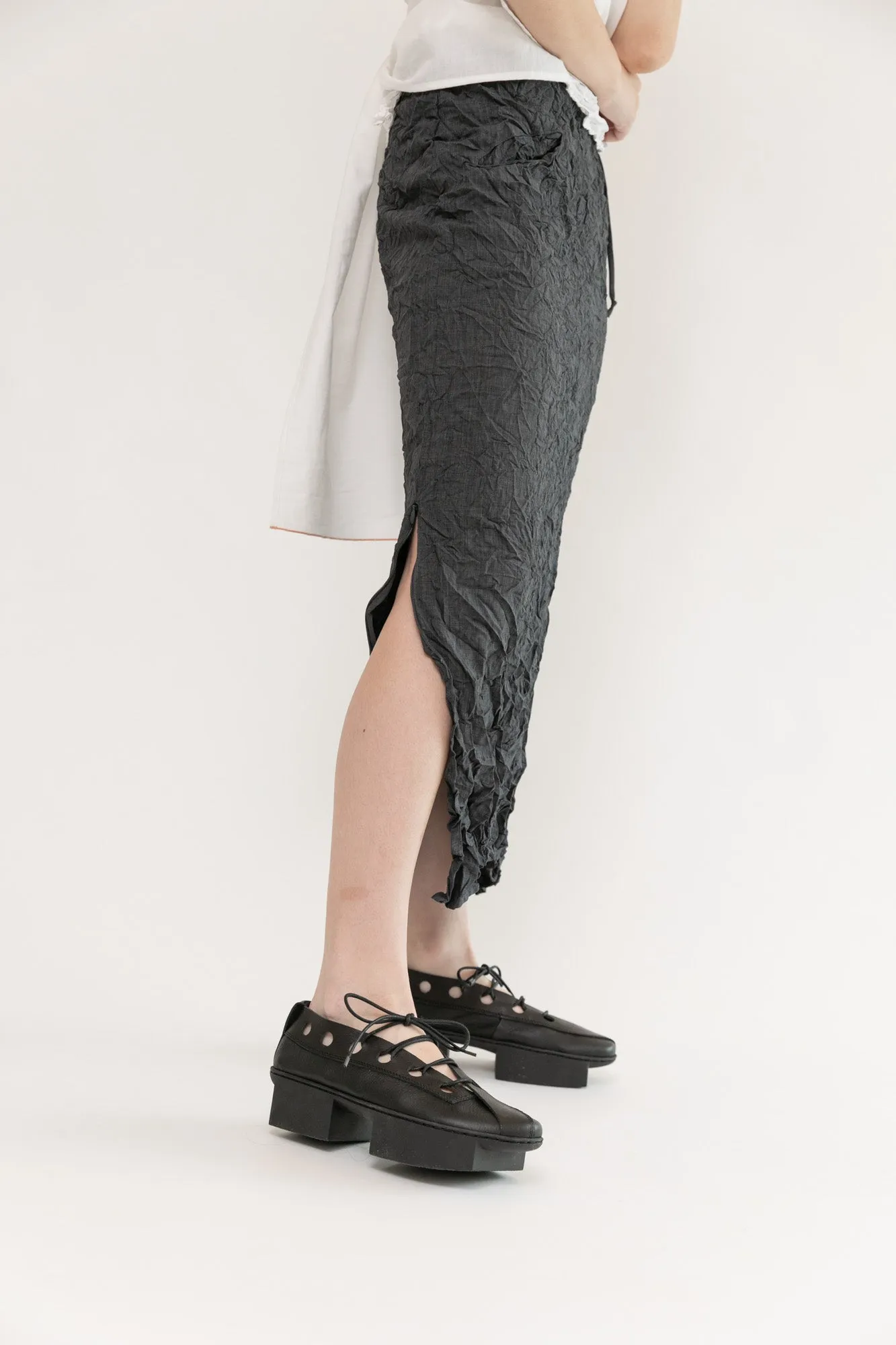 Moth Convertible Column Skirt | Charcoal