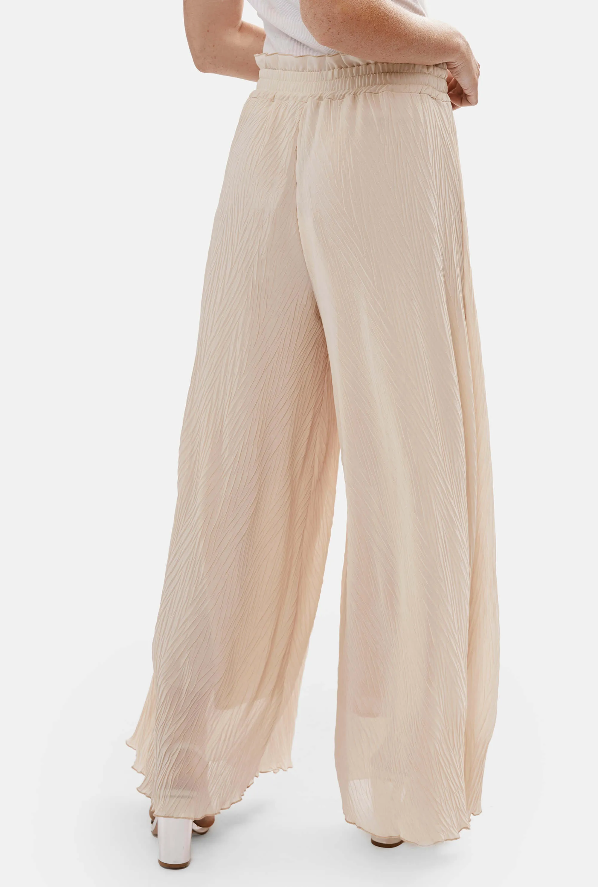 Pleated Cropped Trousers Beige