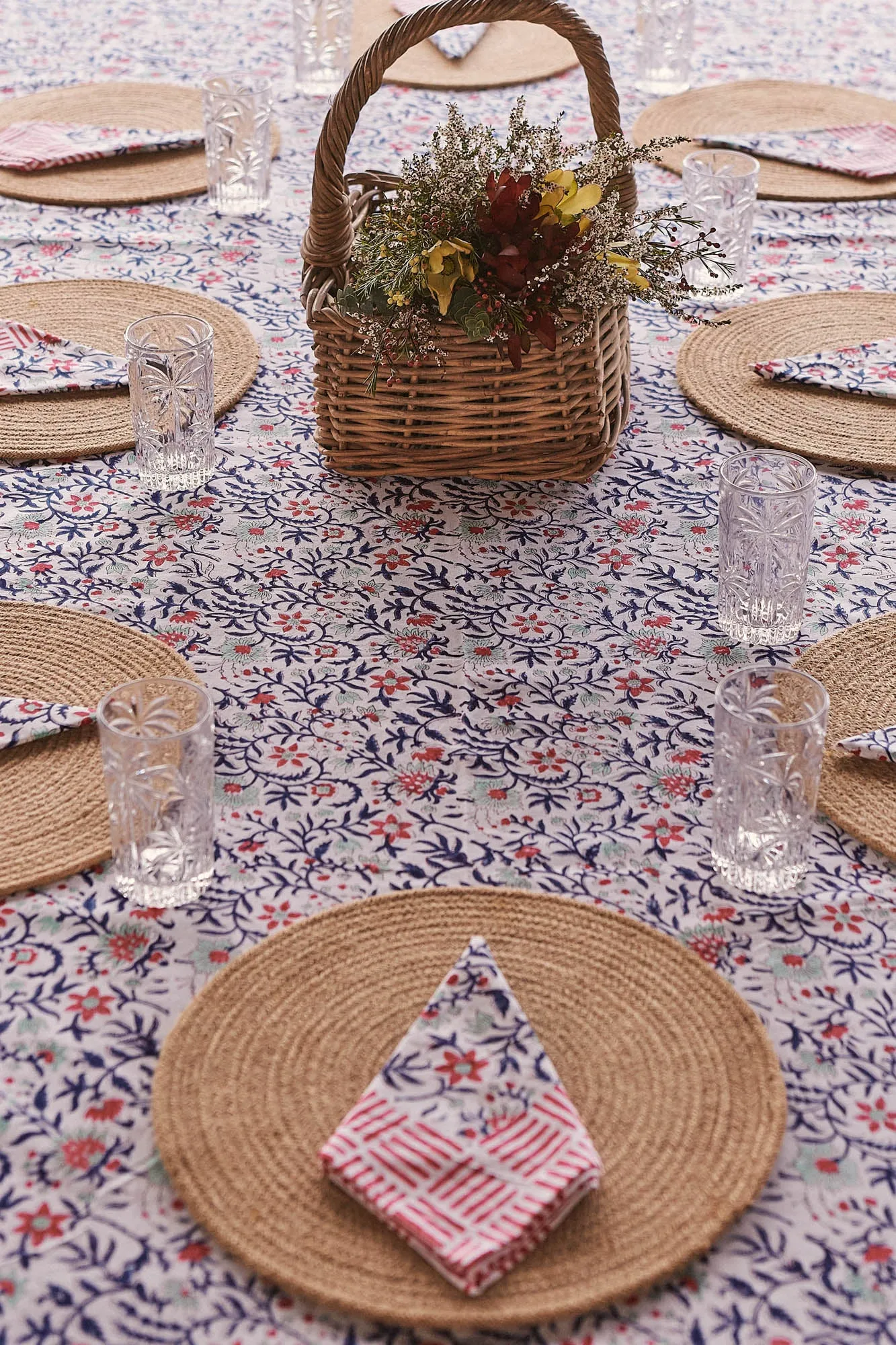 Tablecloth & Napkin Set Trumpet Vine