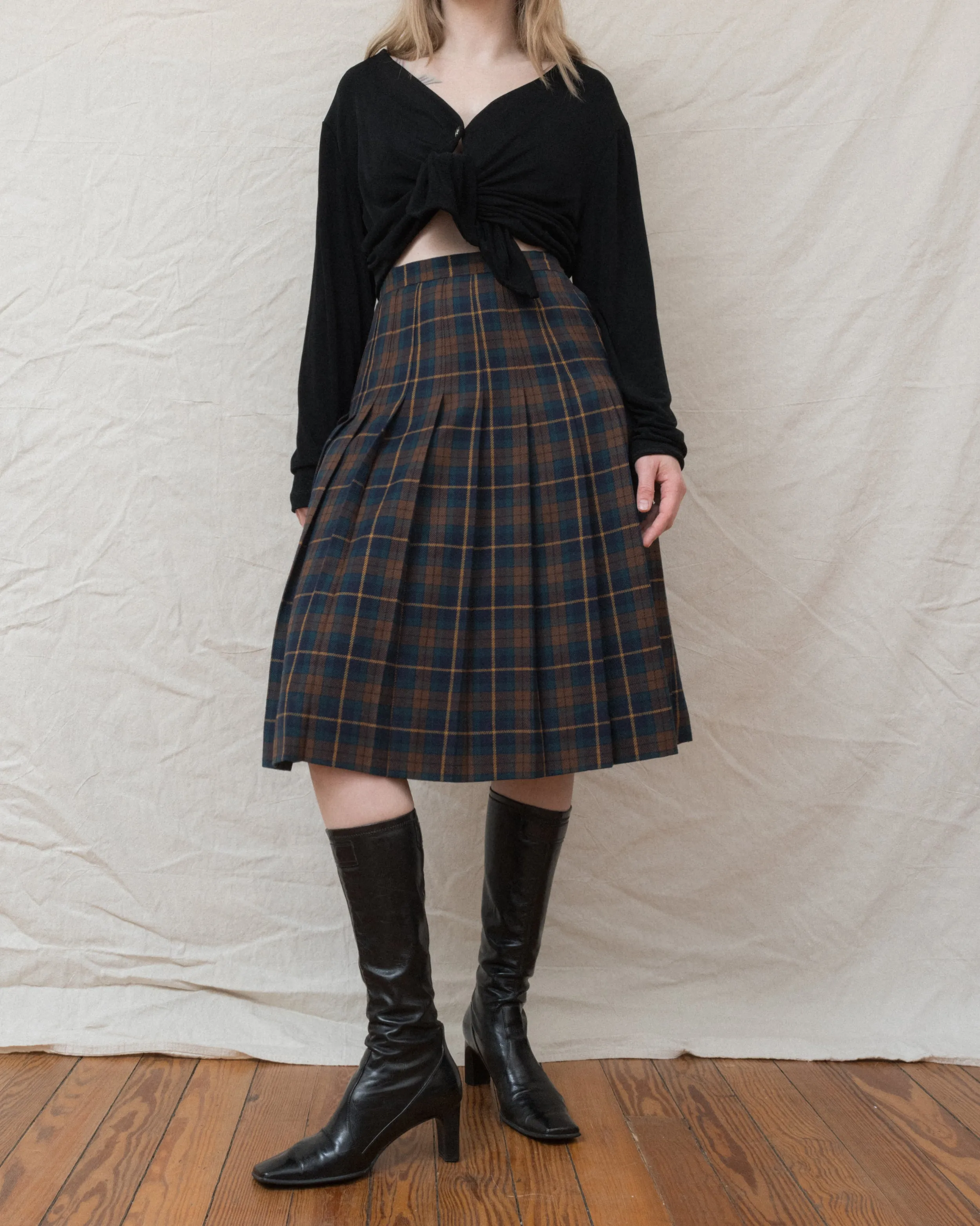 Vintage Plaid Wool Pleated Skirt (S/M)