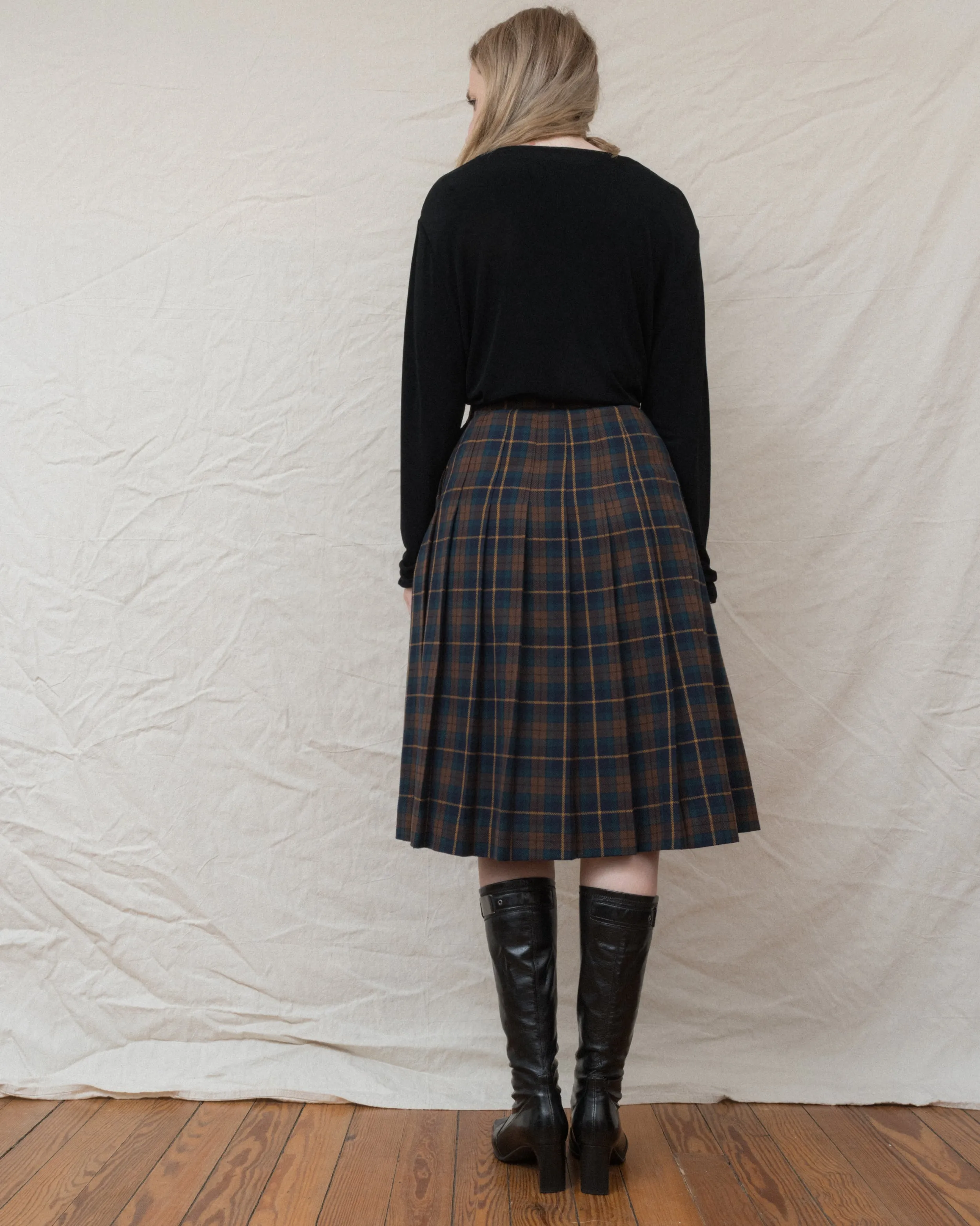 Vintage Plaid Wool Pleated Skirt (S/M)