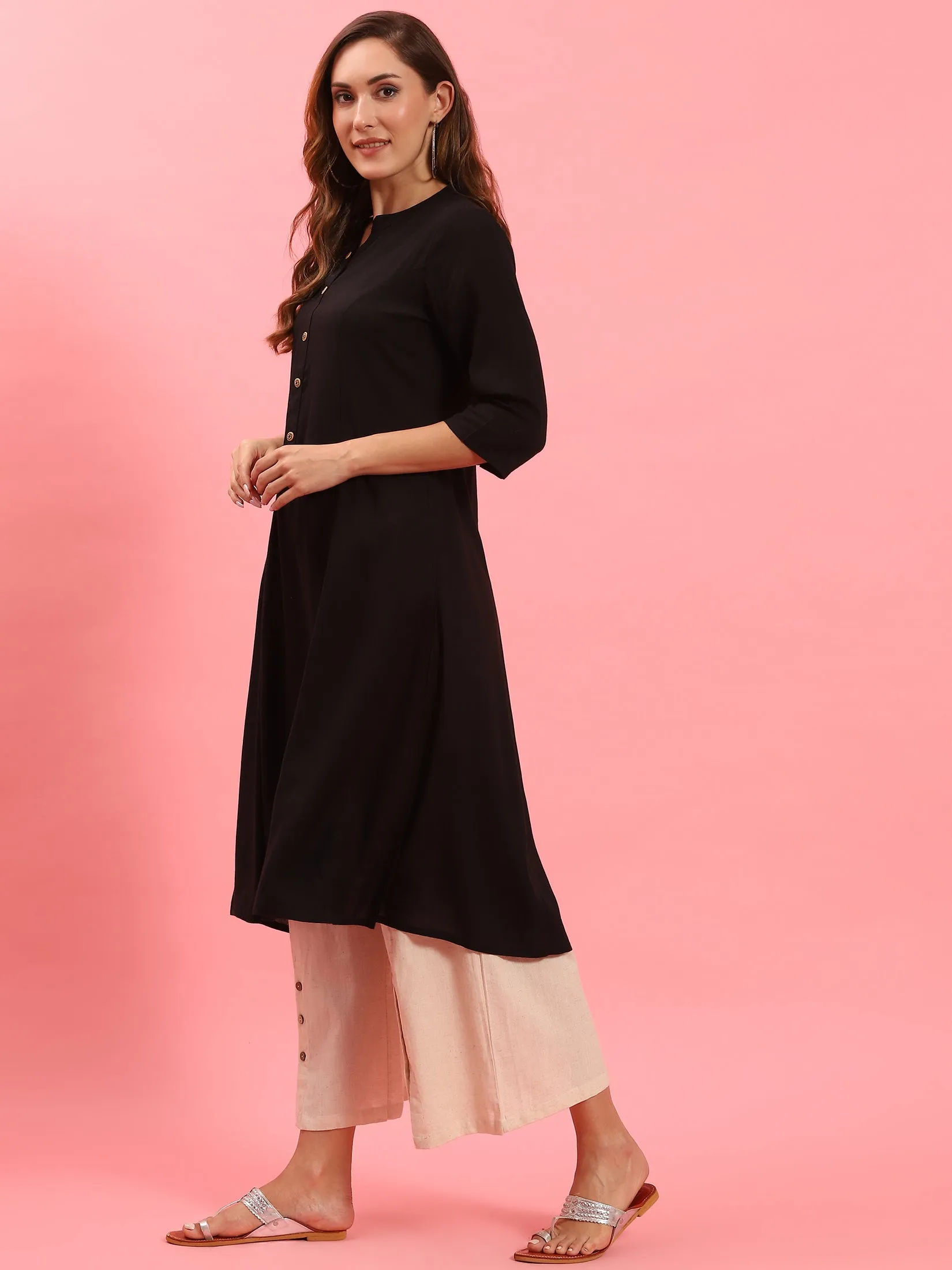 Women Black Plain Kurta