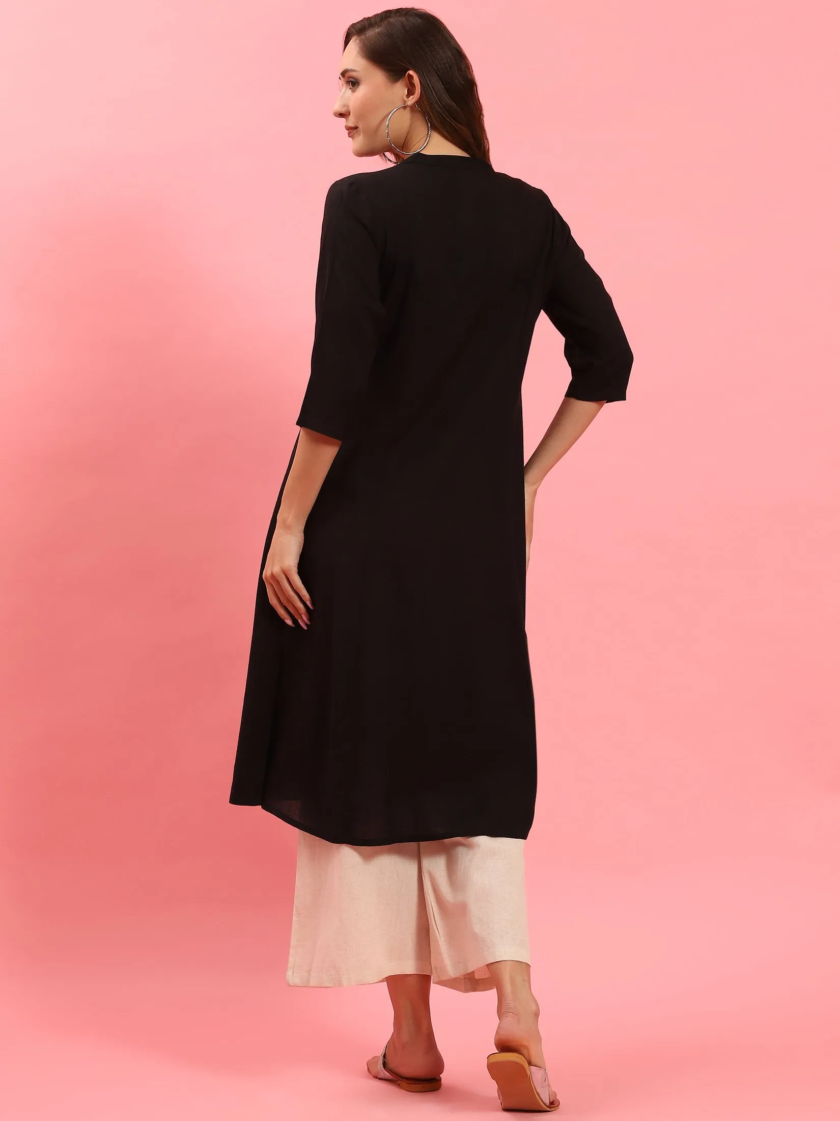 Women Black Plain Kurta